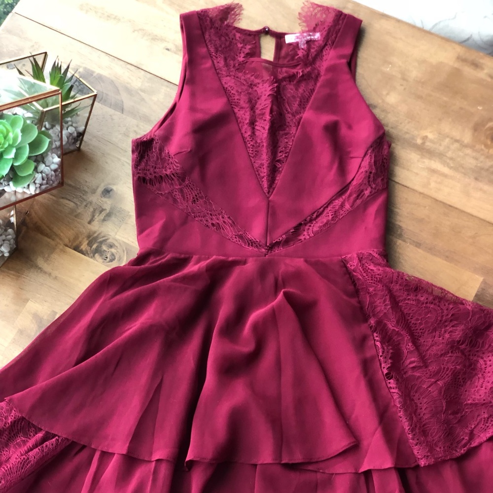 Lucy Paris | Maroon Lace Dress